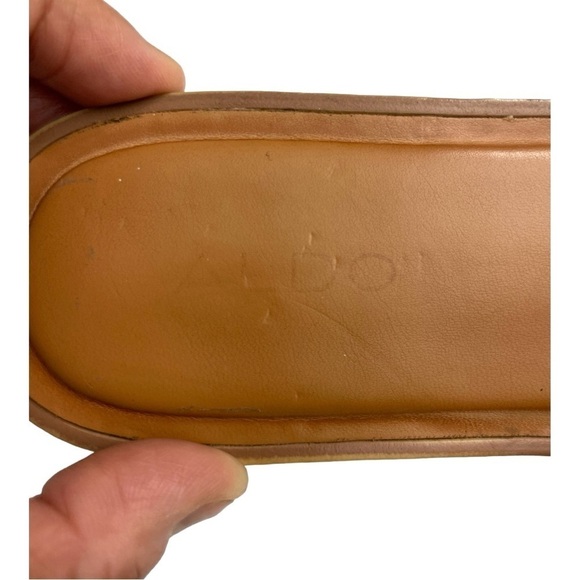 ALDO Nalani
Slide sandal SIZE 7 - Picture 8 of 11